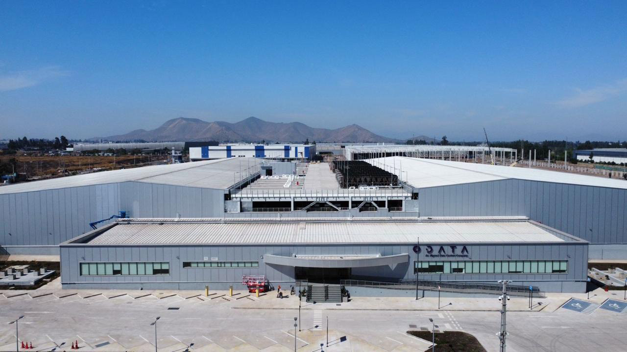 Aligned Data Centers Aerial view