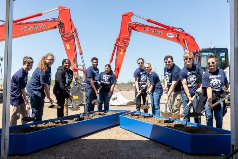 Aligned Data Centers community tree planting